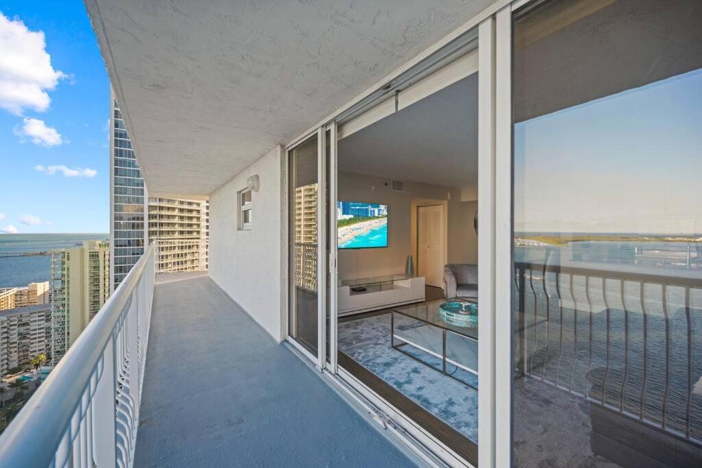 Апартаменты Ocean View 35Th Floor, In The Heart Of Майами Экстерьер фото