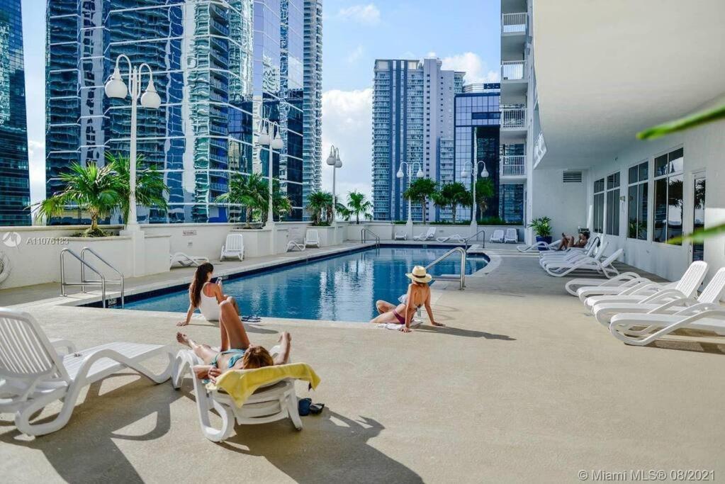 Апартаменты Ocean View 35Th Floor, In The Heart Of Майами Экстерьер фото